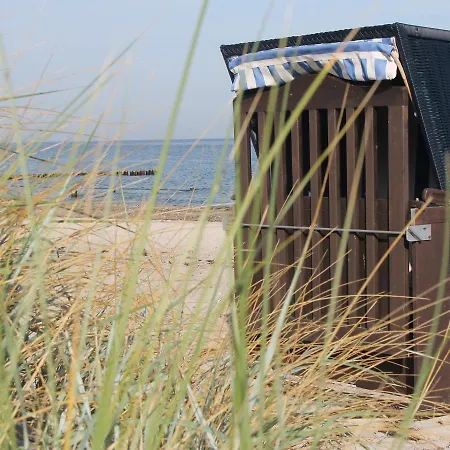Comfy In With Sea View Bastorf